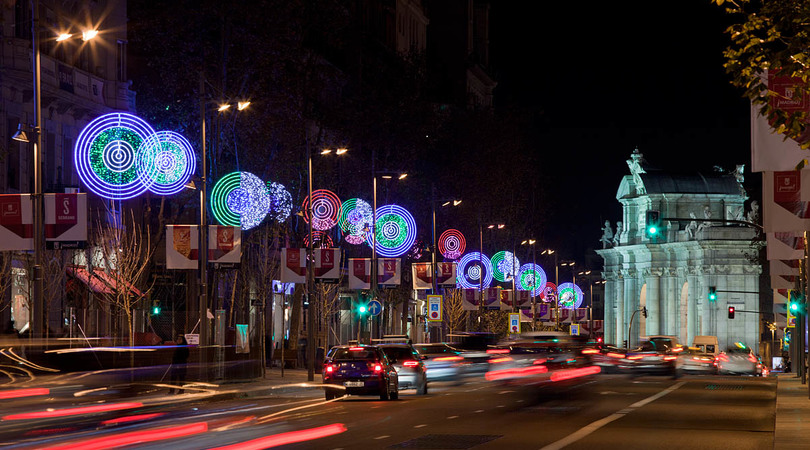 Christmas lights at the serrano street | Premis FAD 2014 | Intervenciones Efímeras